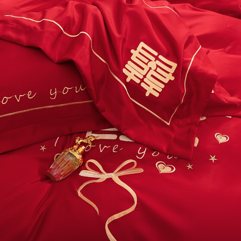 KOREAN-STYLE WEDDING BEDDING BRIGHT RED WEDDING QUILT A COMPLETE SET EMBROIDERED FITTED SHEET BED SHEETS QUILT COVER FOUR-PIECE SET