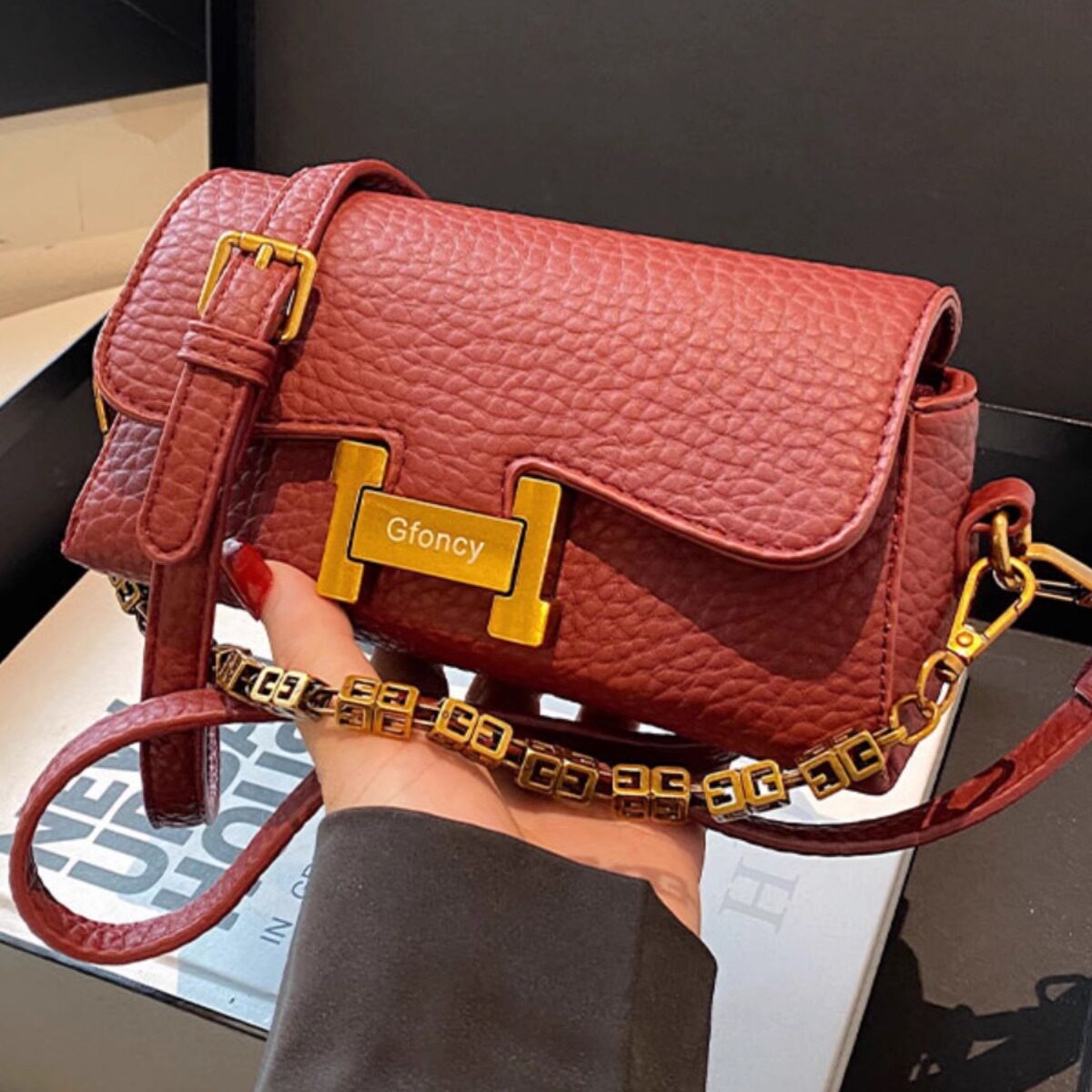 MK&DK 红色包包女式2025年新款轻奢高级感单肩斜跨包今年流行包包