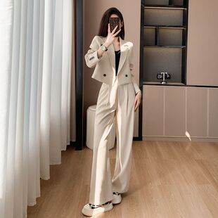 女神范小西装套装女秋冬网红两件套职业装短款休闲时尚阔腿裤西服