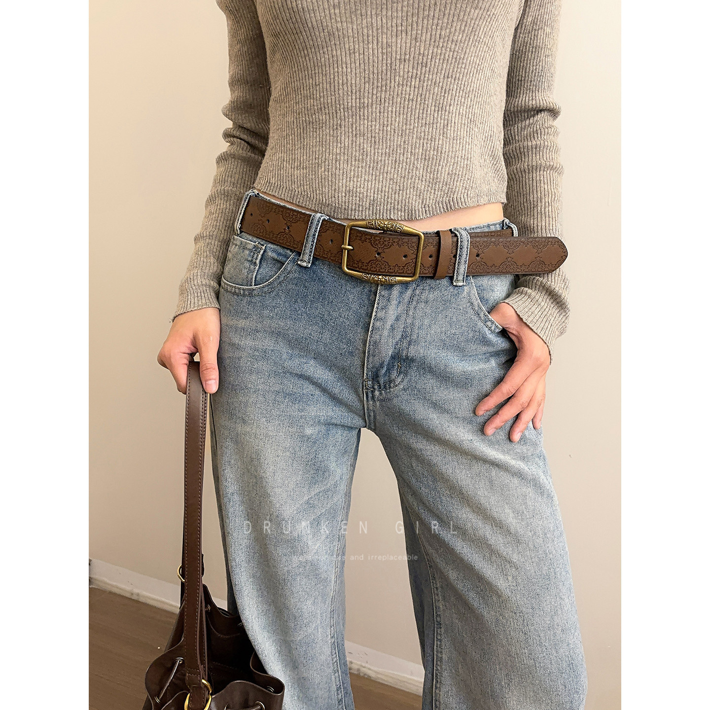 甜酷y2k咖色条纹腰带女秋冬