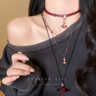 西太后土星叠戴项链女秋冬红色y2k亚文化暗黑锁骨链辣妹颈链配饰
