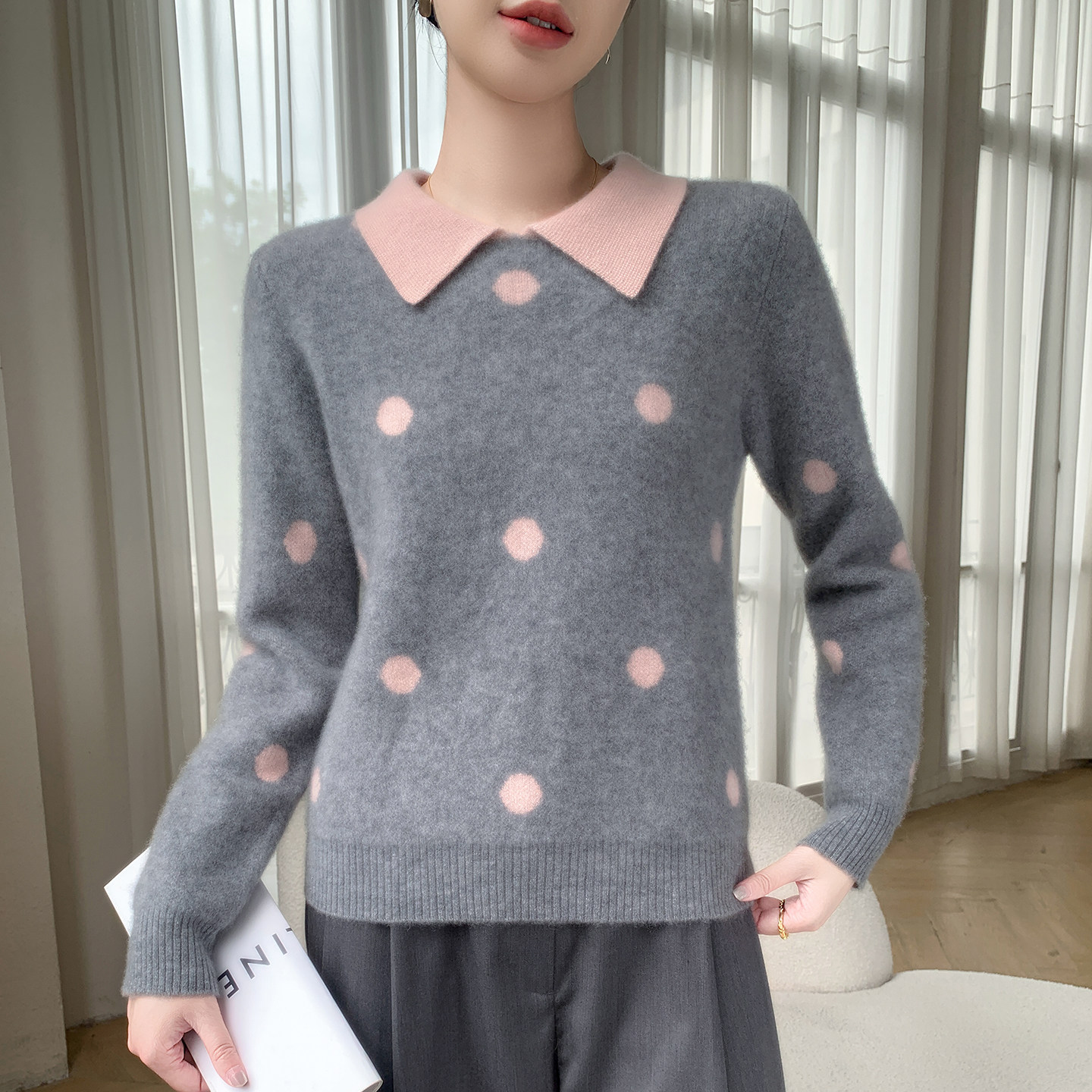 2025秋冬新款娃娃领波点山羊绒衫女洋气减龄显瘦针织打底保暖毛衣