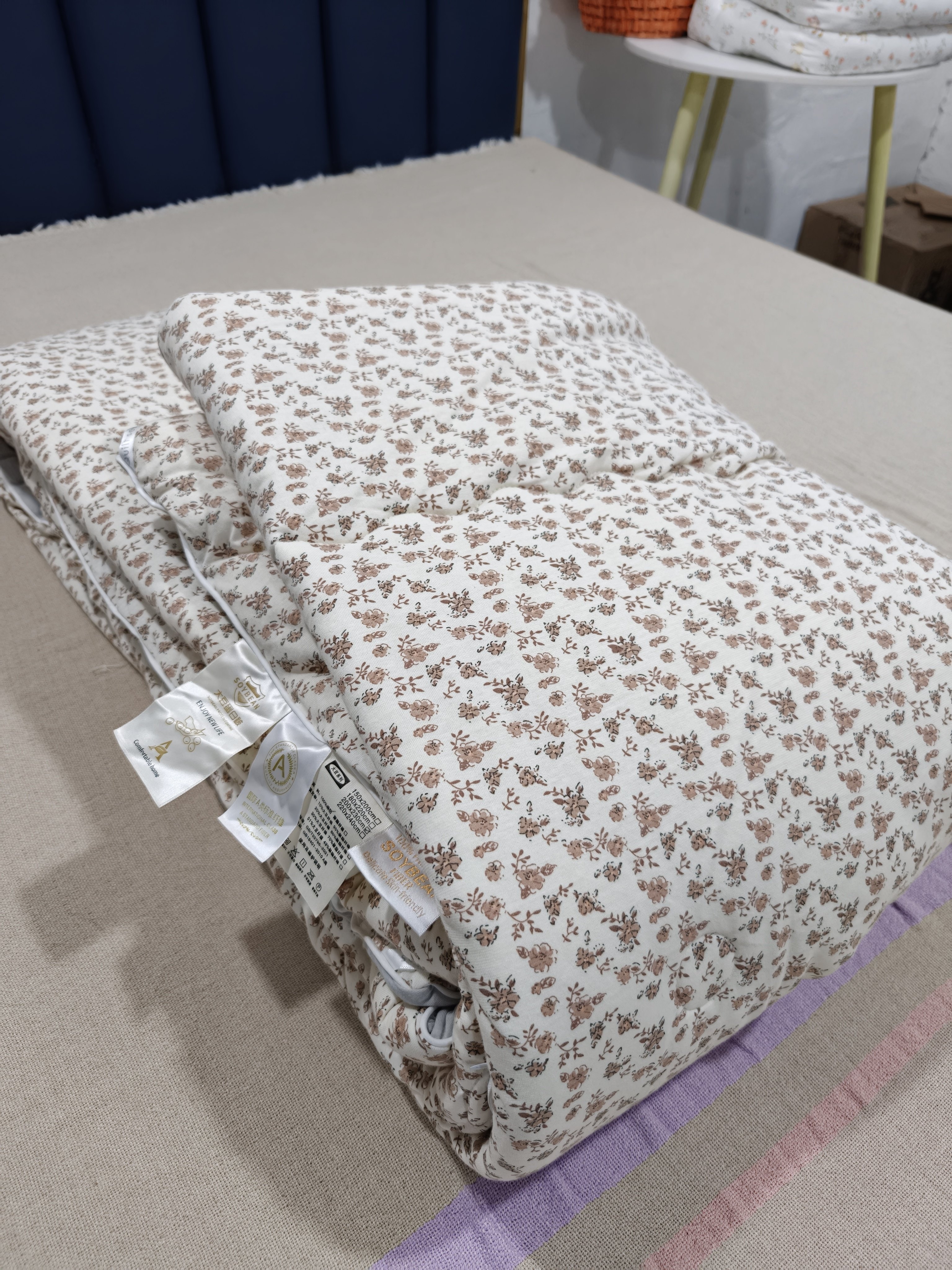 5.2斤咖碎花高货日式纯棉针织面料双人秋冬被200*230    大豆纤维