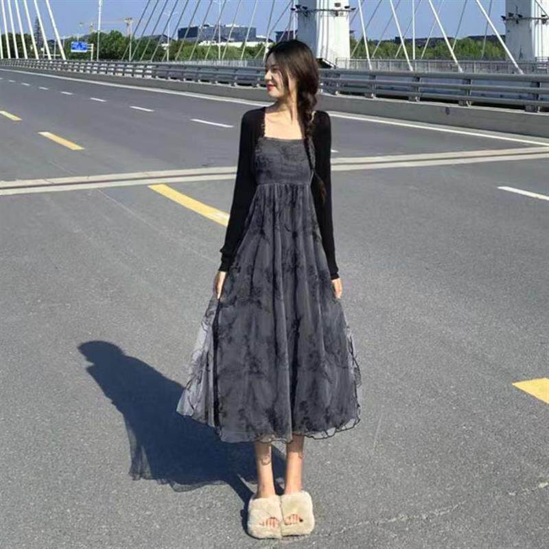 气质温柔套装女2025春季新款针织披肩+刺绣网纱吊带连衣裙两件套