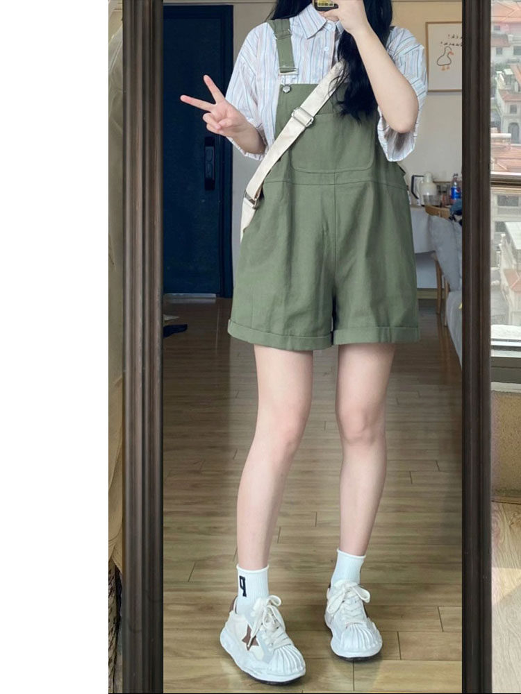 梨型身材军绿色牛仔背带裤女夏季大码胖mm宽松显瘦韩版阔腿五分裤