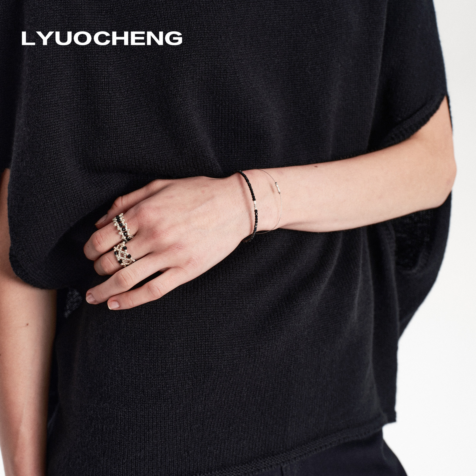 LYUOCHENG 手工原创黑尖晶串珠编织戒指复古轻奢饰品