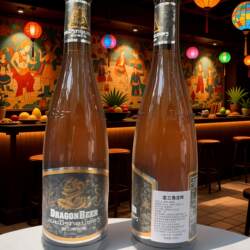 进口老挝啤酒金三角龙啤--酒精度4%VOL原麦汁浓度12°P黄啤500ml