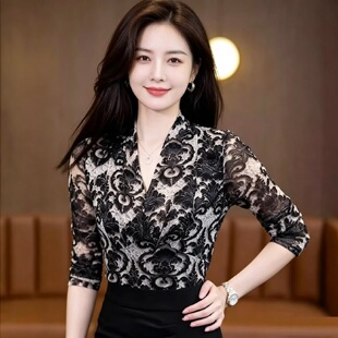 2026秋季新款时尚洋气V领年设计感长袖网纱女士上衣显瘦百搭小衫