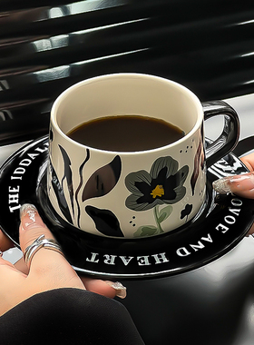 咖啡杯碟套装高档精致陶瓷茶杯复古女士新款高颜值下午茶杯子勺子