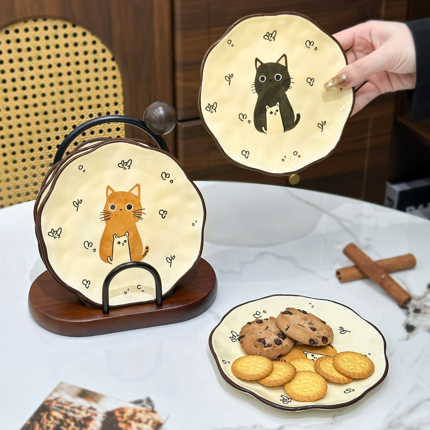新款吐骨碟陶瓷碟子高级餐盘图片