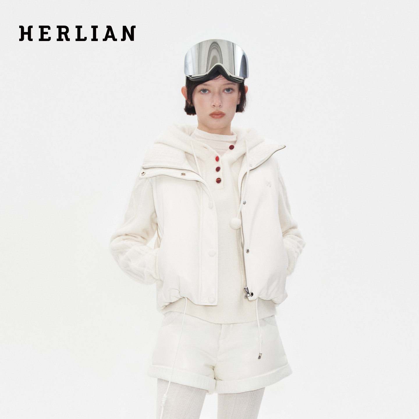 Herlian冬季腰部抽绳设计高领女士外穿外套百搭羽绒马甲