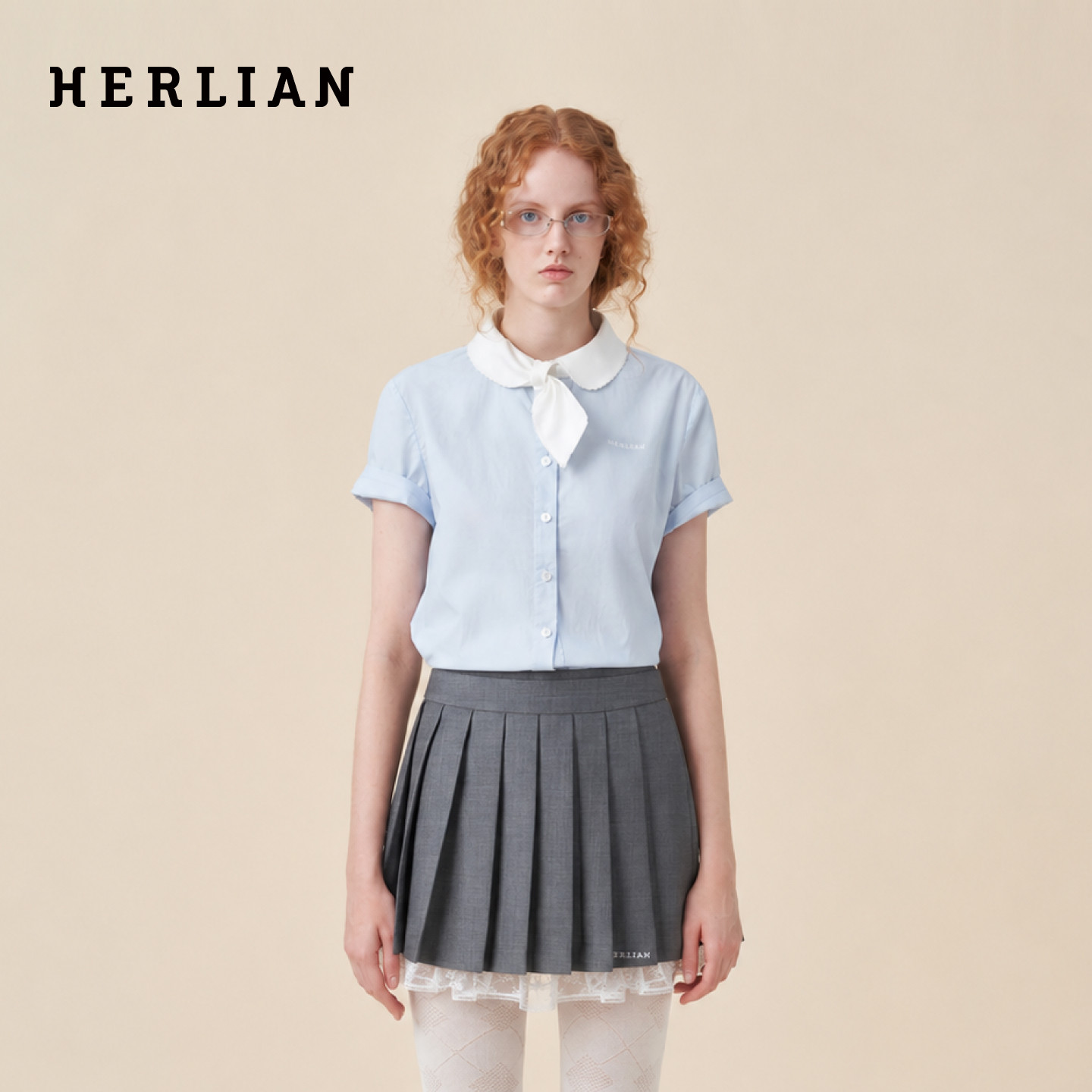 HERLIAN 2026年早秋新品撞色娃娃领蝴蝶结学院风女士短袖衬衫