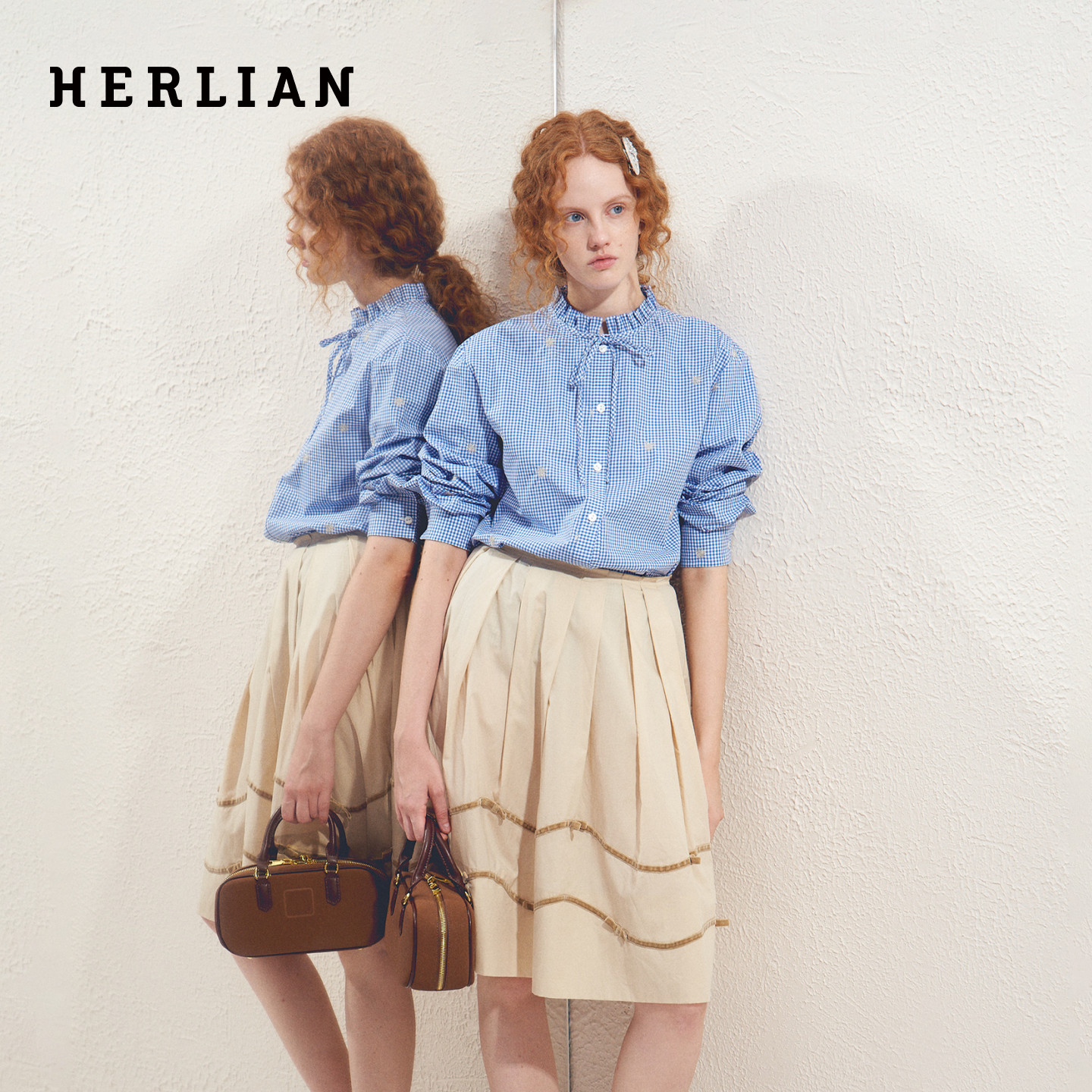 【博主同款】HERLIAN 2026年早秋立领小雏菊刺绣格纹女长袖衬衫
