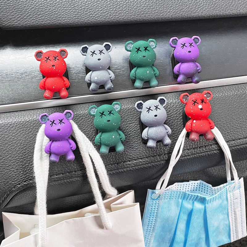 汽车内饰车载粘贴小挂钩星空小熊座椅背前排车内副驾装饰用品大全