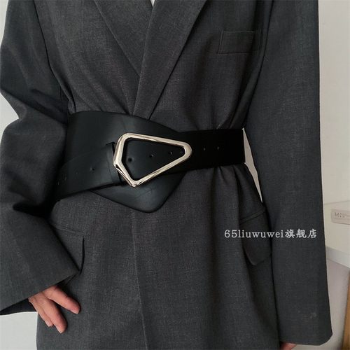 高级感三角形腰带酷酷的~