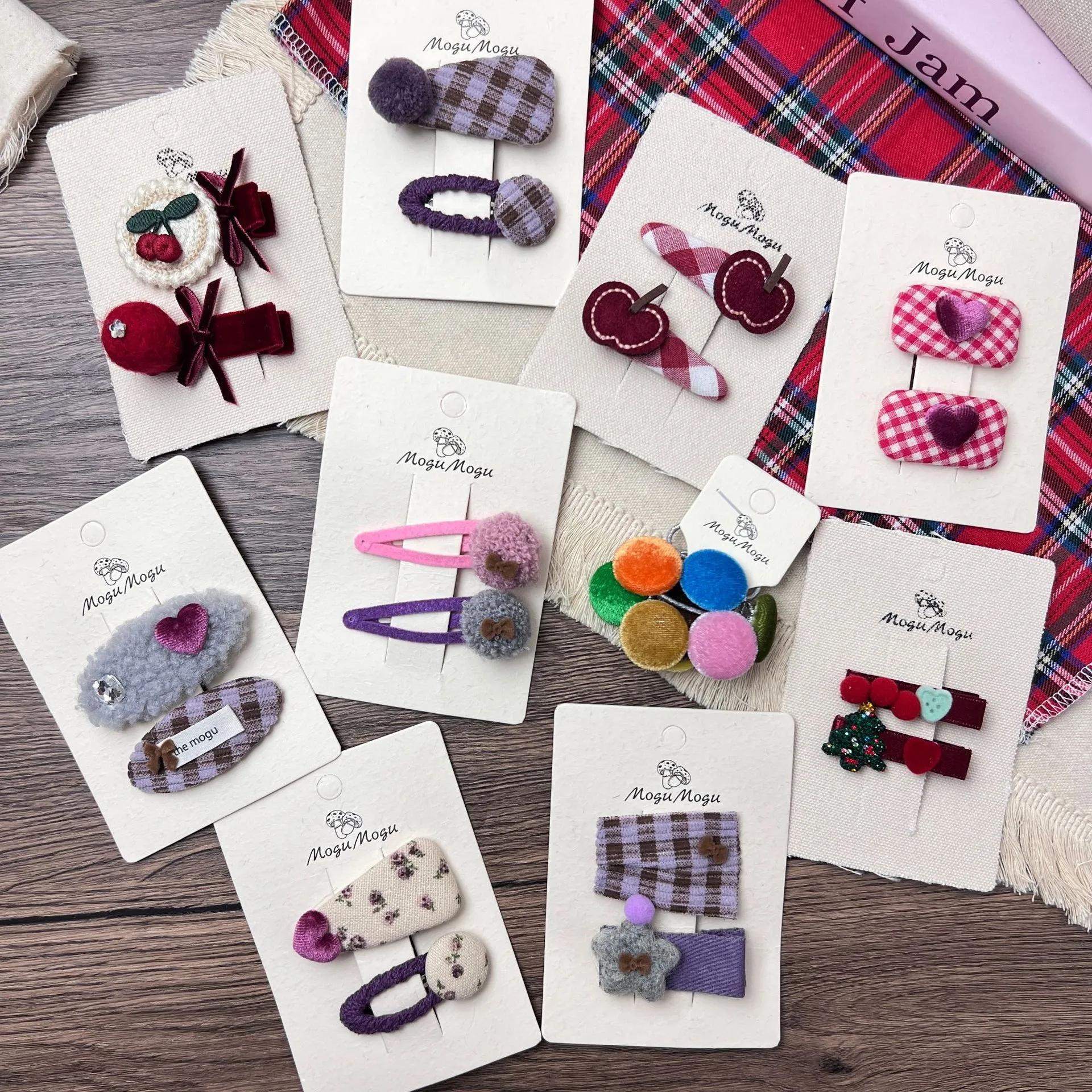 蘑菇秋冬韩系新款毛绒彩色球球边夹发绳苹果碎花儿童卡子