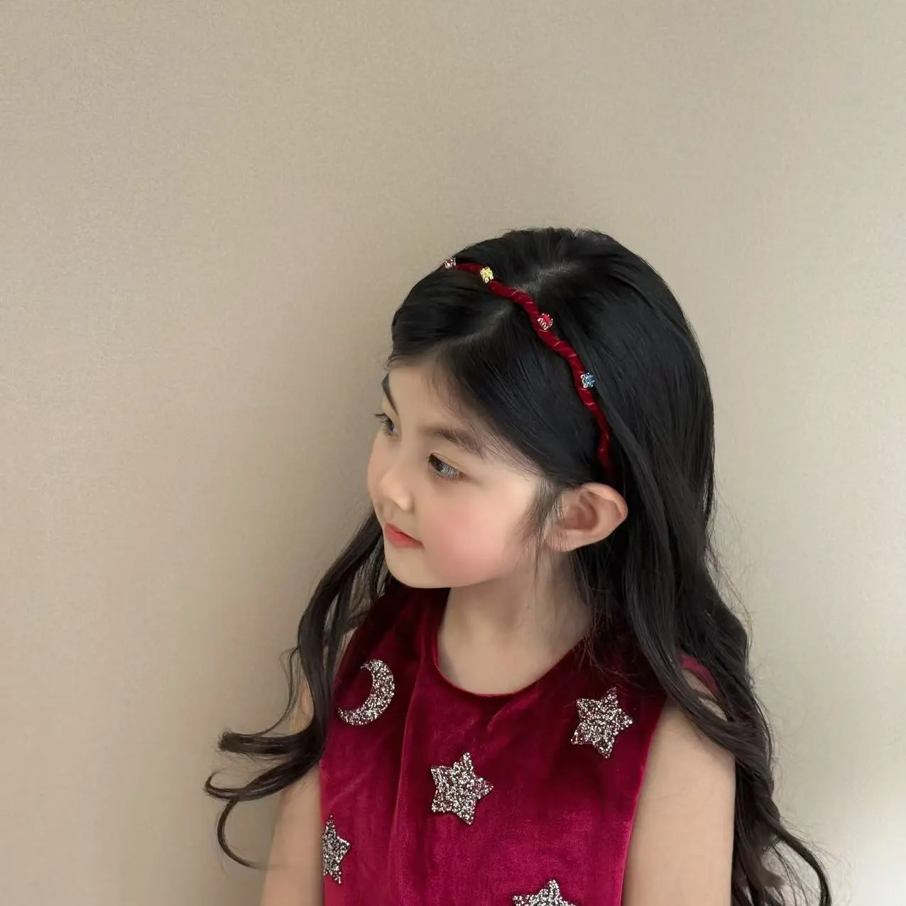 婷瑞新款秋冬红色丝绒简约气质彩钻飘带蝴蝶结顶夹发箍