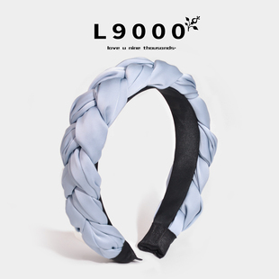 L9000 高端蓝色头箍高颅顶显小头饰发卡 缎面麻花辫发箍女2026新款