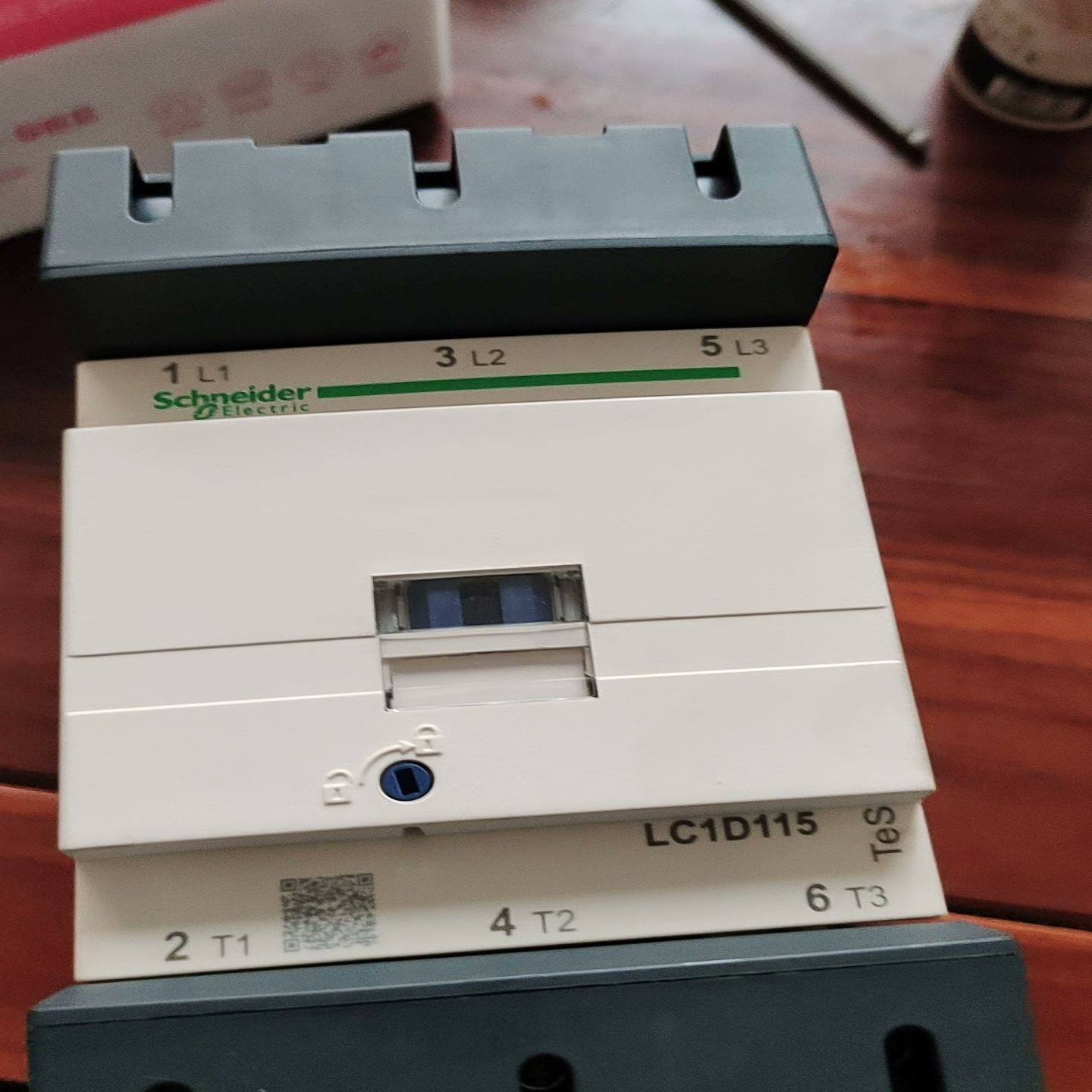 交流接触器LC1D115，线圈电压380V。五,电子元器件市场,其它元器件,淘宝优惠券,粉丝福利购,淘宝优惠卷