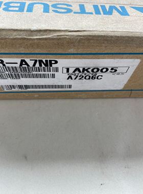 变频器通讯卡，型号FR-A7NP，未使用，实物图，不