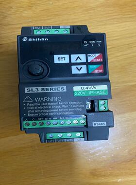 士林变频器，型号SL3-021-0.4K，实物图拍摄，功能包