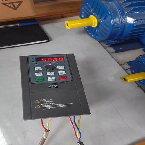 维修检查销售全新巨联变频器4KW，JL610T4.0GB询价