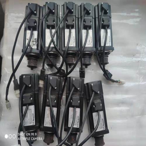 维修检查拆机Wayzim伺服电机SER06-0R4-30议价