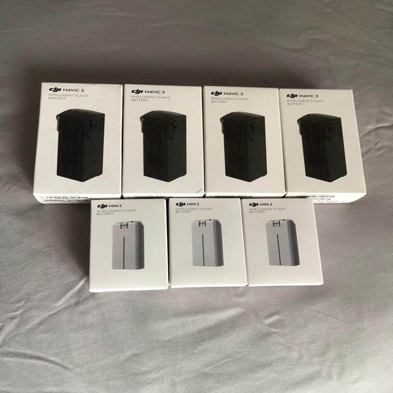 维修检查销售大疆御3原装正品电池盒装和mini2盒装全新询价