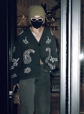 Profound Foundation支线 复古腰果花 嵌花刺绣毛衣开衫 GIGI同款