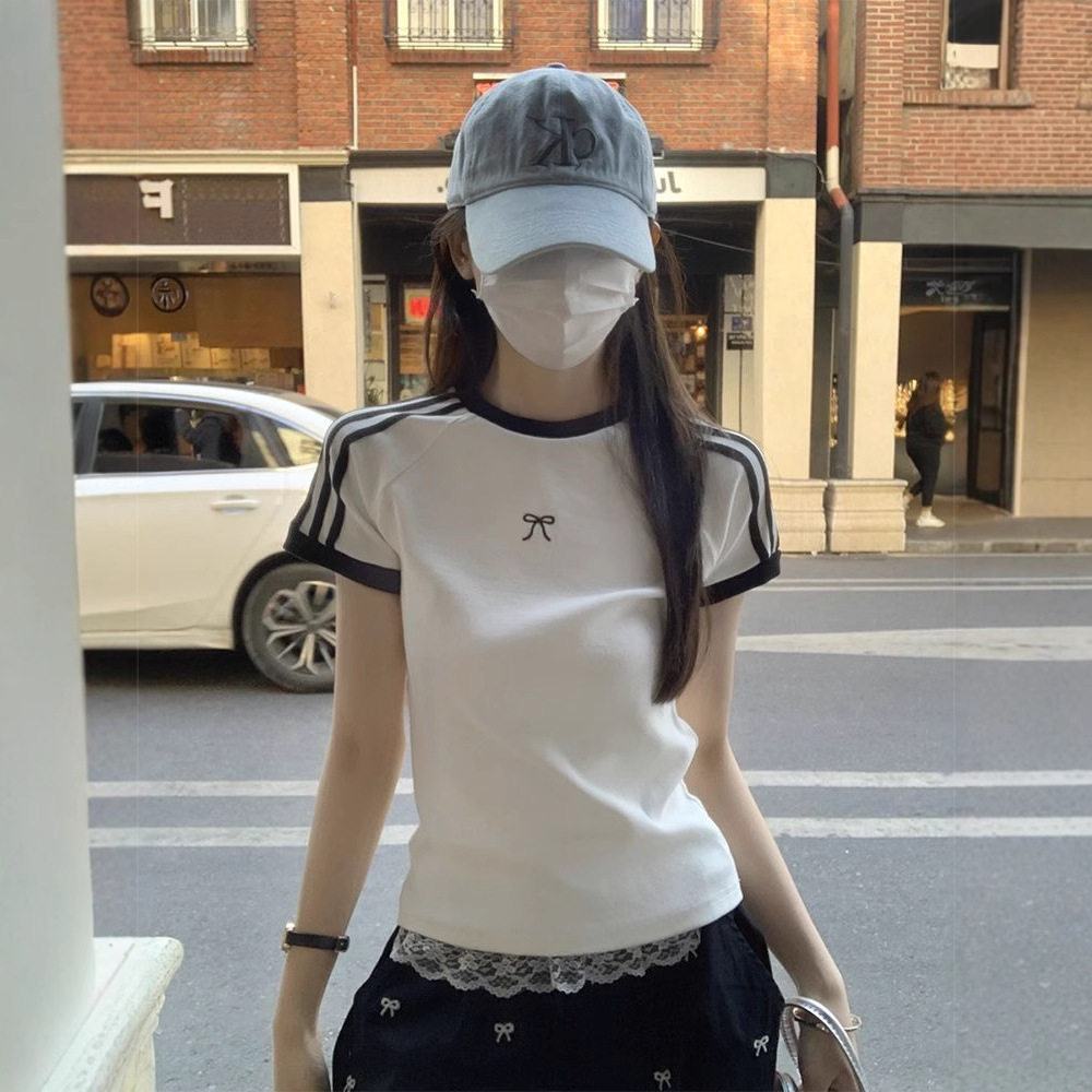 正肩撞色t恤女 夏季美式辣妹风修身短袖设计感小众三条杠显瘦上衣