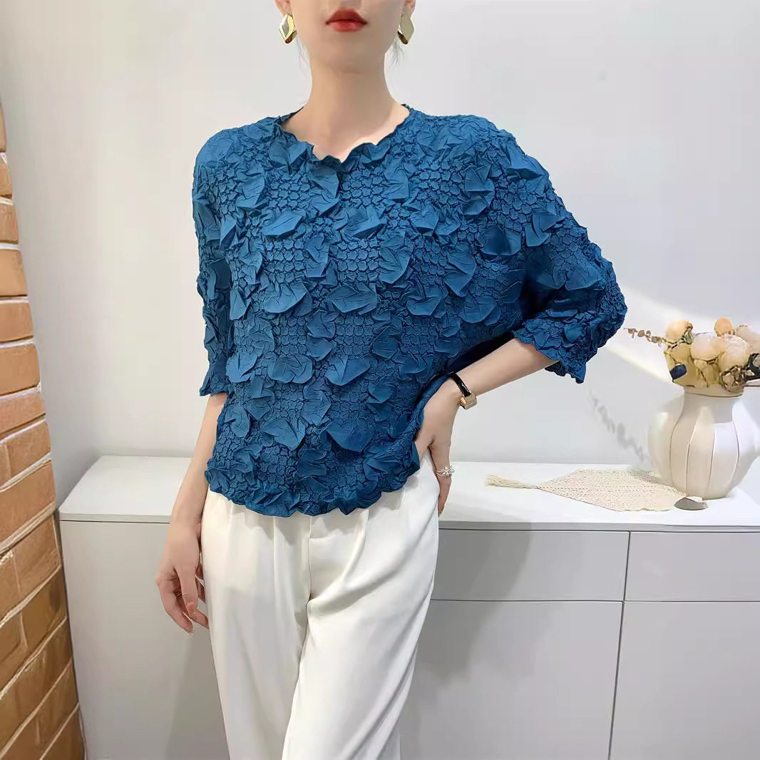 秋季新品绣花上衣女蝙蝠袖褶皱T恤七分袖设计感小众女装