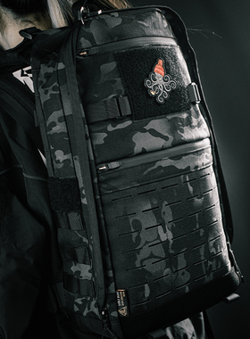 清仓boltboat赤焰20机能战术背包男士大容量电脑双肩包包通勤户外