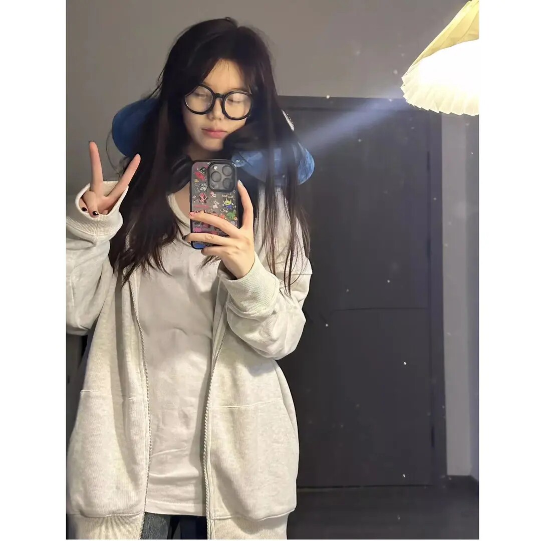 宽松休闲2026卫衣女款女春秋薄款连帽上衣新款爆款拉链外套多巴胺图片