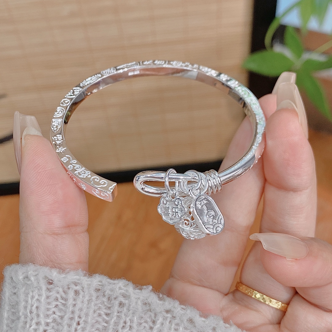 香港正生纯银9999足银手镯吉言宫玲2025年新款生日礼物送妈妈女友