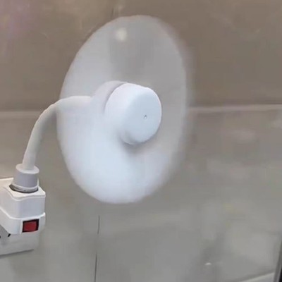 小旋风插座风扇壁挂式家用厨房