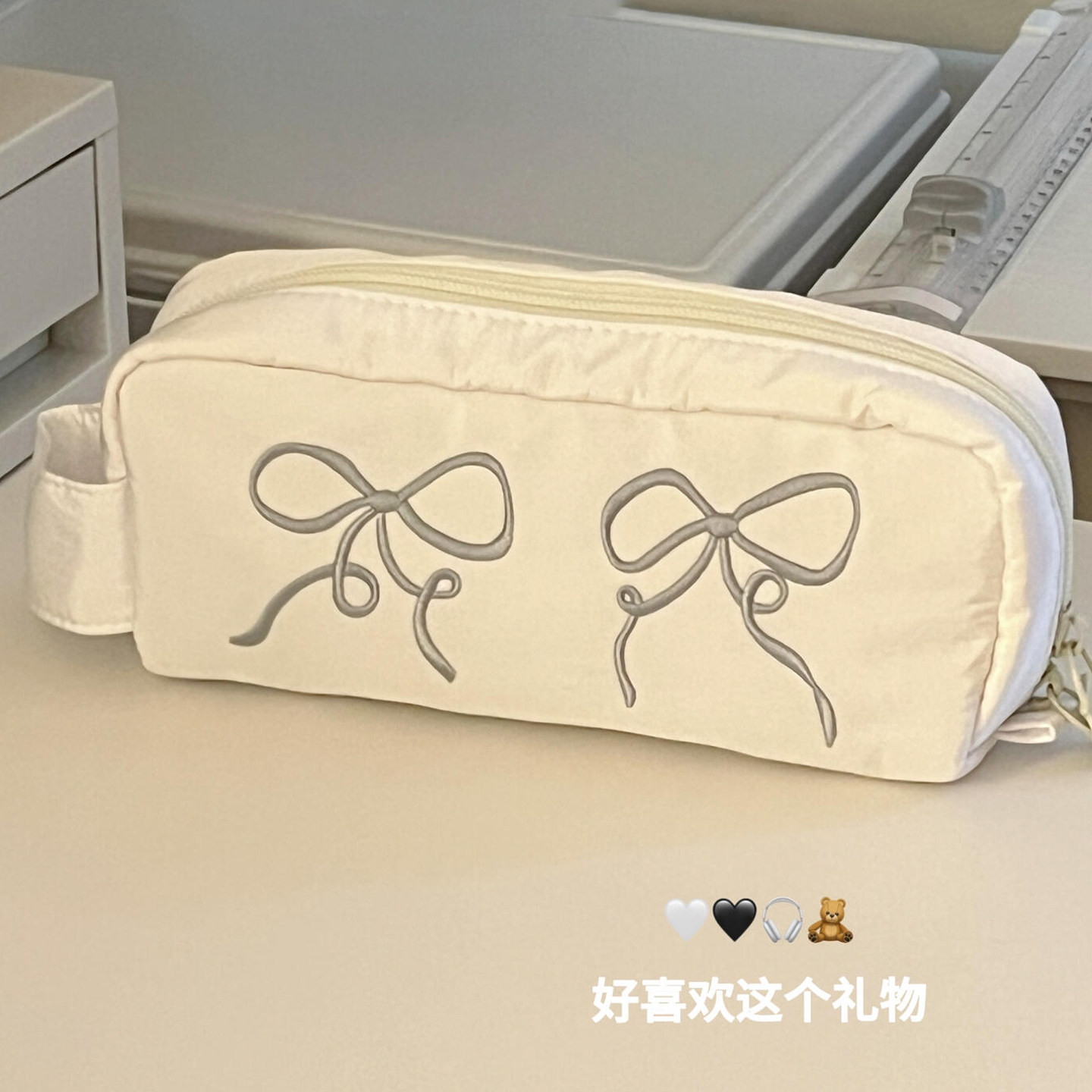 ins风韩系简约刺绣蝴蝶结文具笔袋高颜值大容量多功能学生文具盒