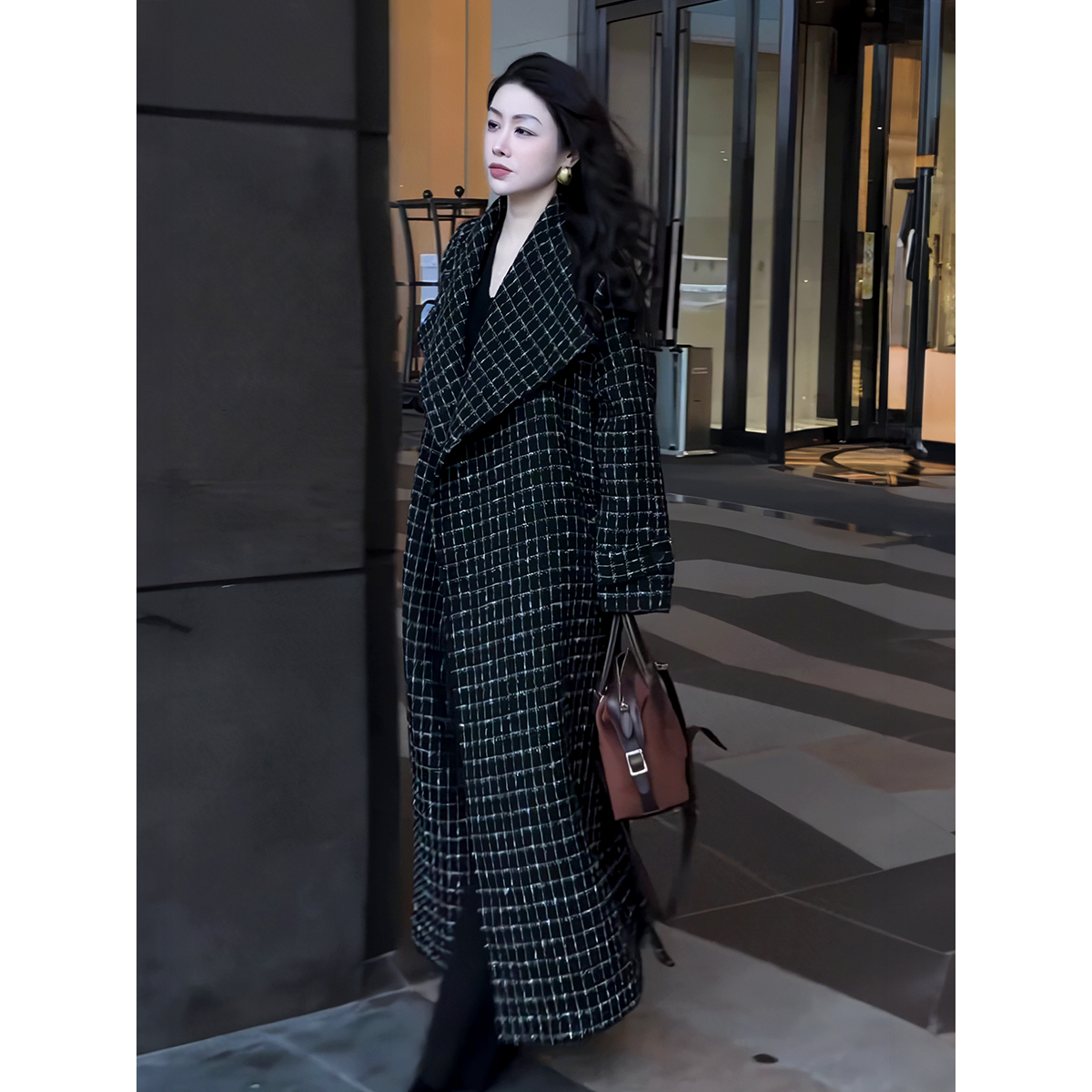 秋冬高级感黑白格小香风收腰加厚加棉毛呢中长款风衣大衣外套女短