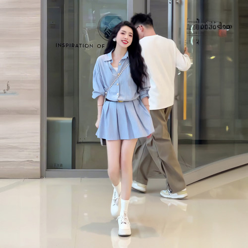 蓝色条纹衬衫连衣裙女夏季