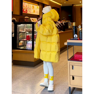2025年冬季新款设计感黄色方块格中长款连帽保暖羽绒棉服外套女潮