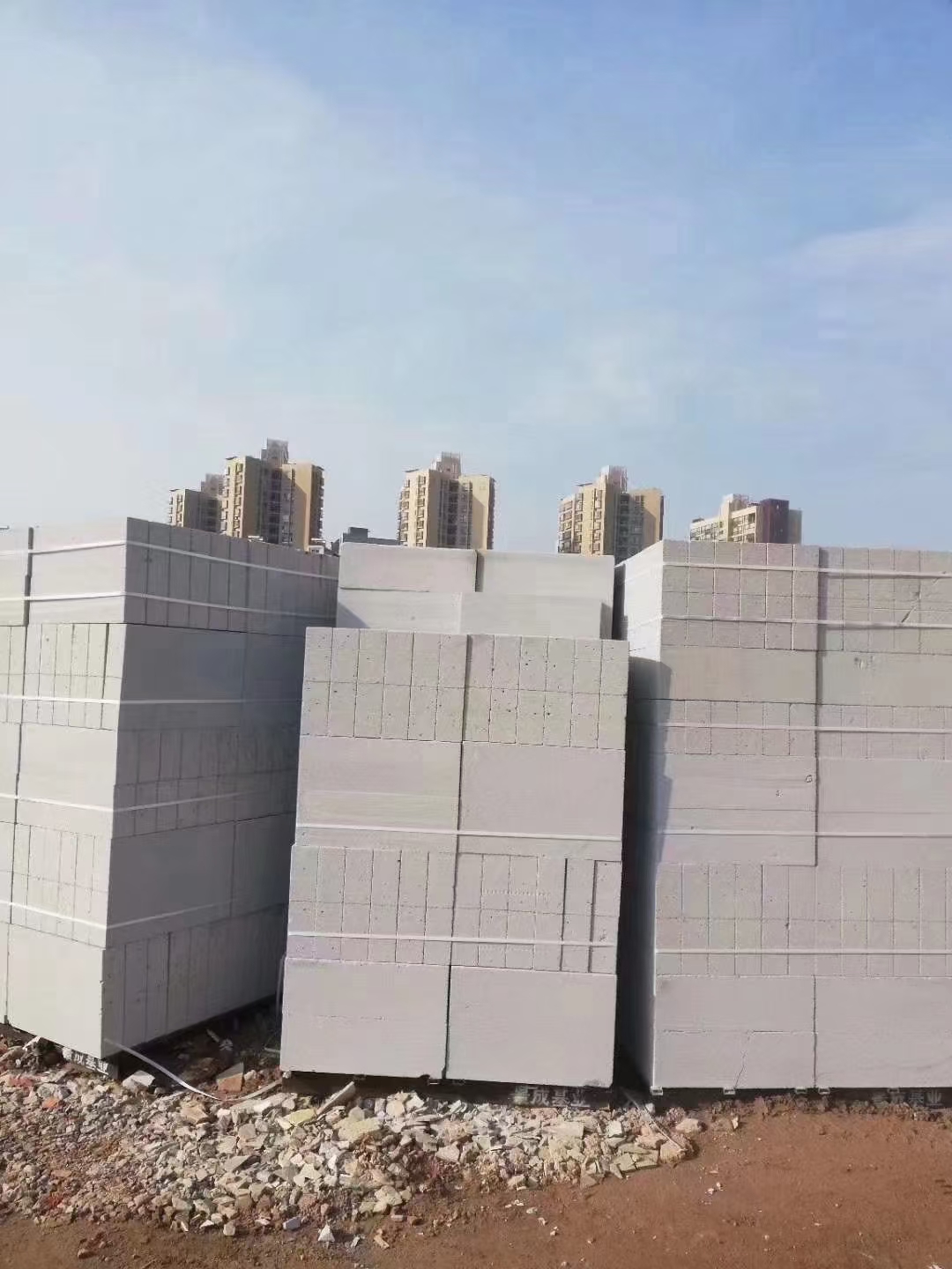 昆明山沙石棉沙水泥红砖免烧砖加气砖搬运轻质砖石子陶粒垃圾清运