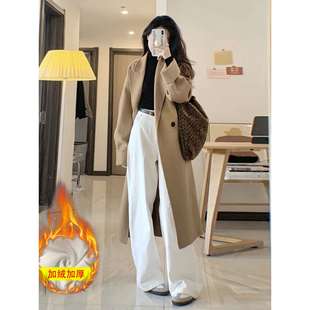 白色加绒直筒牛仔裤女秋季2025年新款小个子垂感高级休闲阔腿裤子