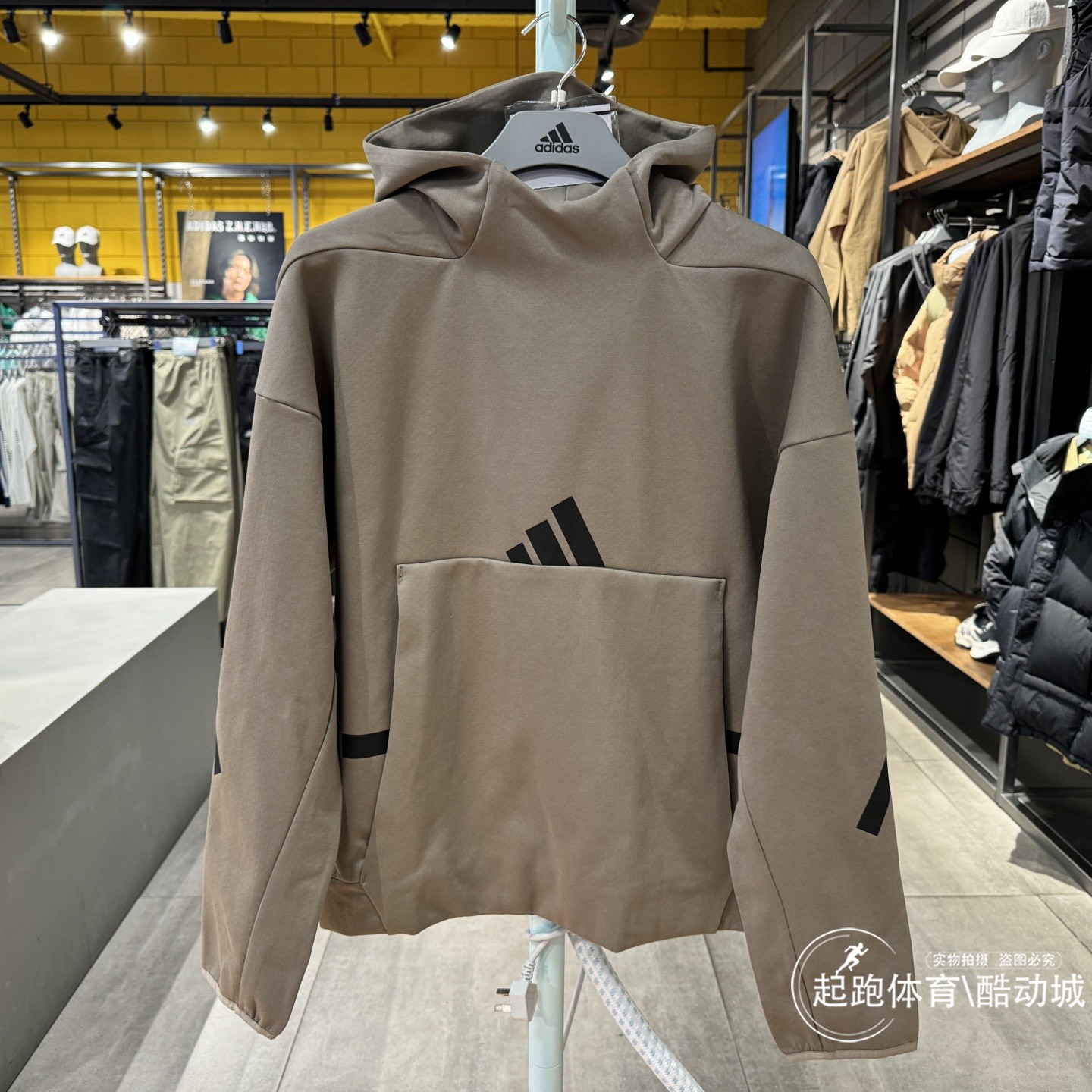 阿迪达斯男连帽保暖宽松卫衣