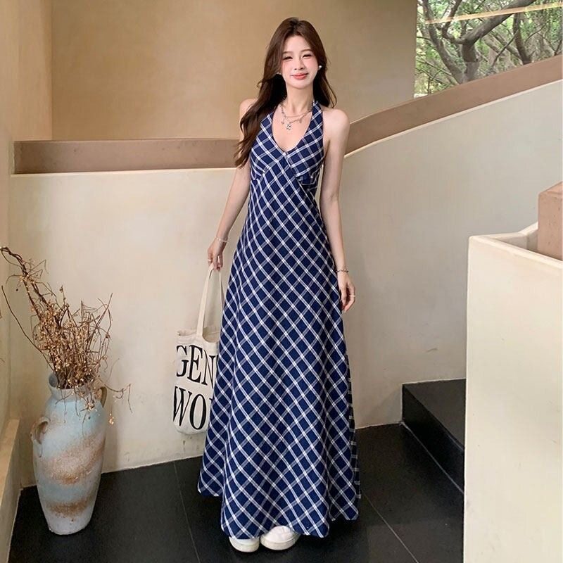 大码气质韩版纯欲风格纹吊带连衣裙女夏季辣妹设计感挂脖长裙