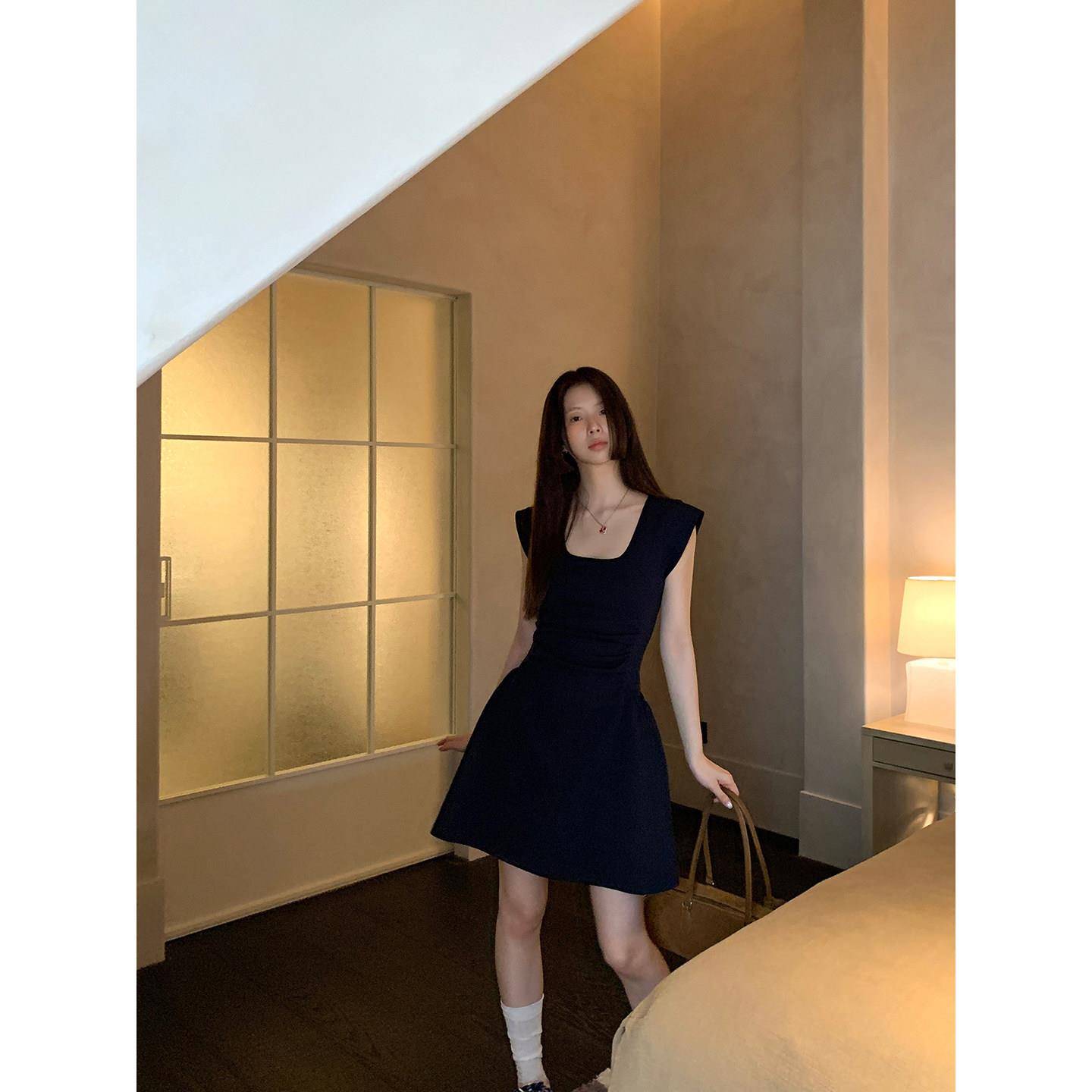 红人馆巨好看的洋装女夏天2026新款减龄法式小个子收腰气质裙子