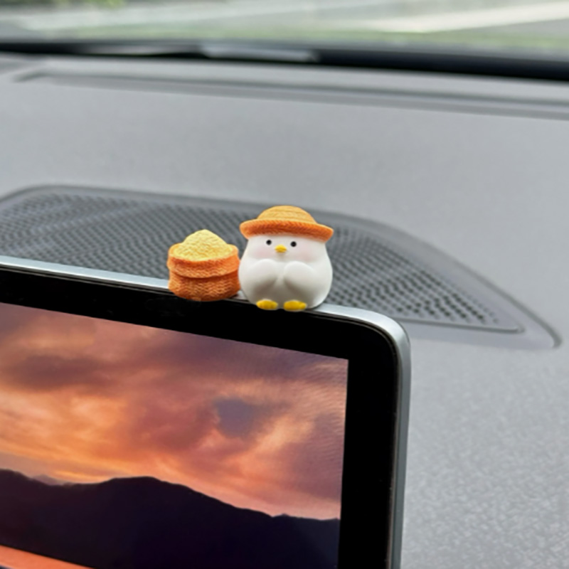 创意车内饰品摆件可爱招米小鸡中控台装饰品车载车内趴趴摆件