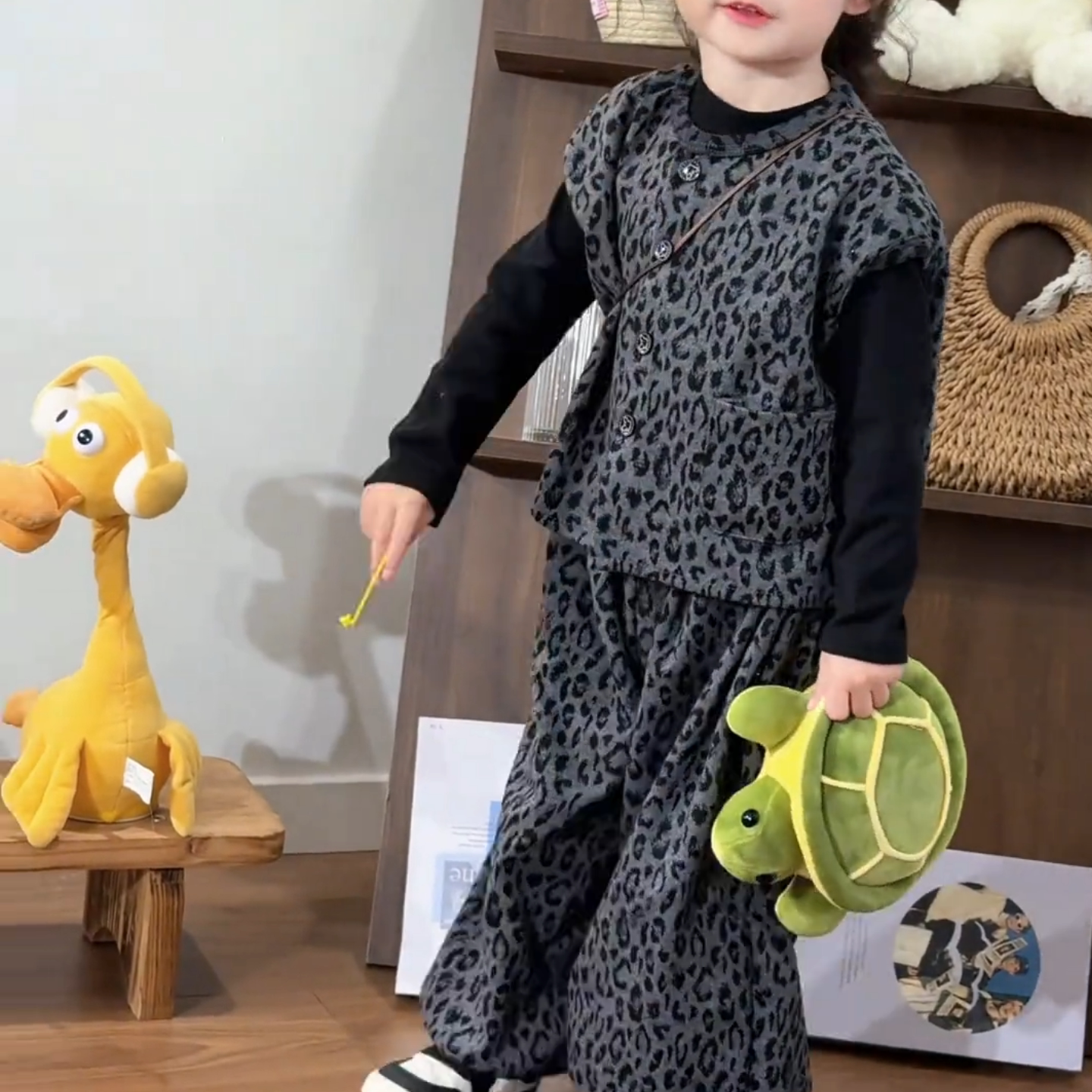 豹纹时尚三件套2025秋季新款韩版背心亲子套装女童潮流马甲休闲裤