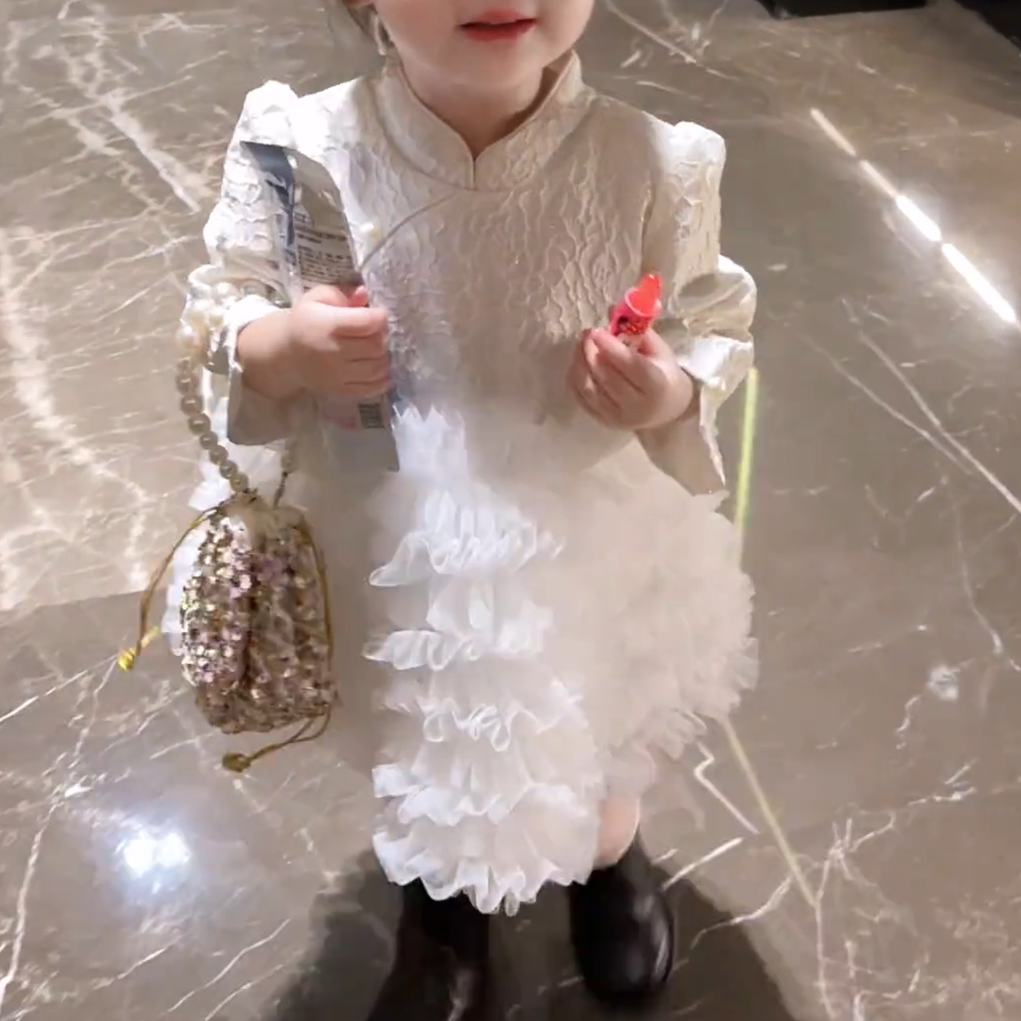 女童公主裙套装秋冬2026新款中式蓬蓬纱生日蛋糕裙周岁女宝宝礼服