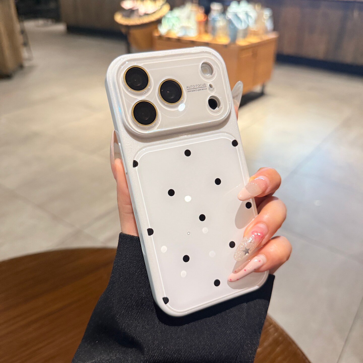 ins黑白波点适用iPhone17手机壳苹果17promax高级感新款16pro巨好看15大视窗镜头膜全包14网红女13防摔保护套