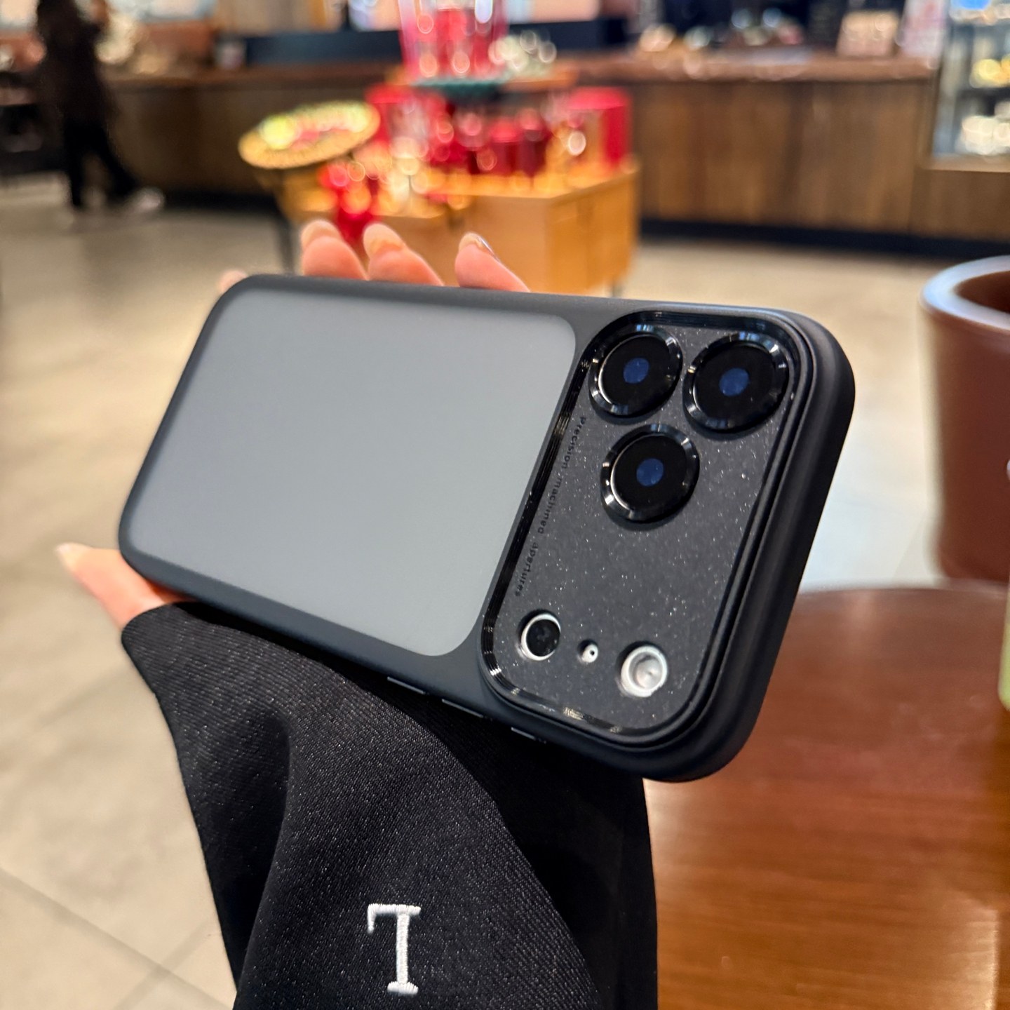 半透明黑色磨砂适用苹果17pro手机壳iphone17promax新款Air液态肤感防指纹17高级感pro超薄简约max保护套男女