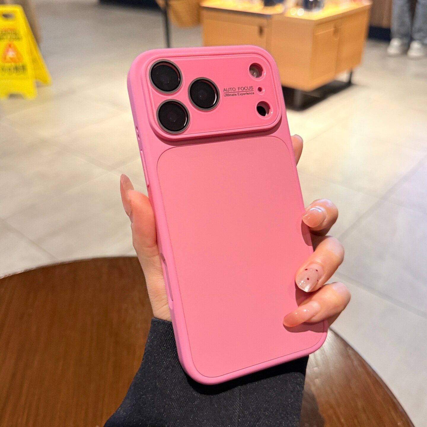 ins玫粉色肤感液态磨砂适用苹果17promax手机壳iphone16pro新款15秒变大视窗14镜头全包13硅胶保护套情侣高级